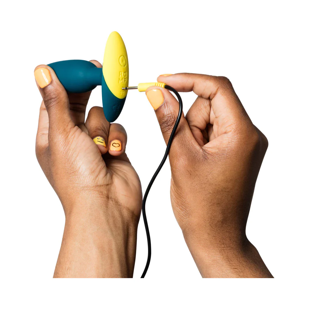 A Vibrating Butt Plug - The ROMP Bass - Image 7