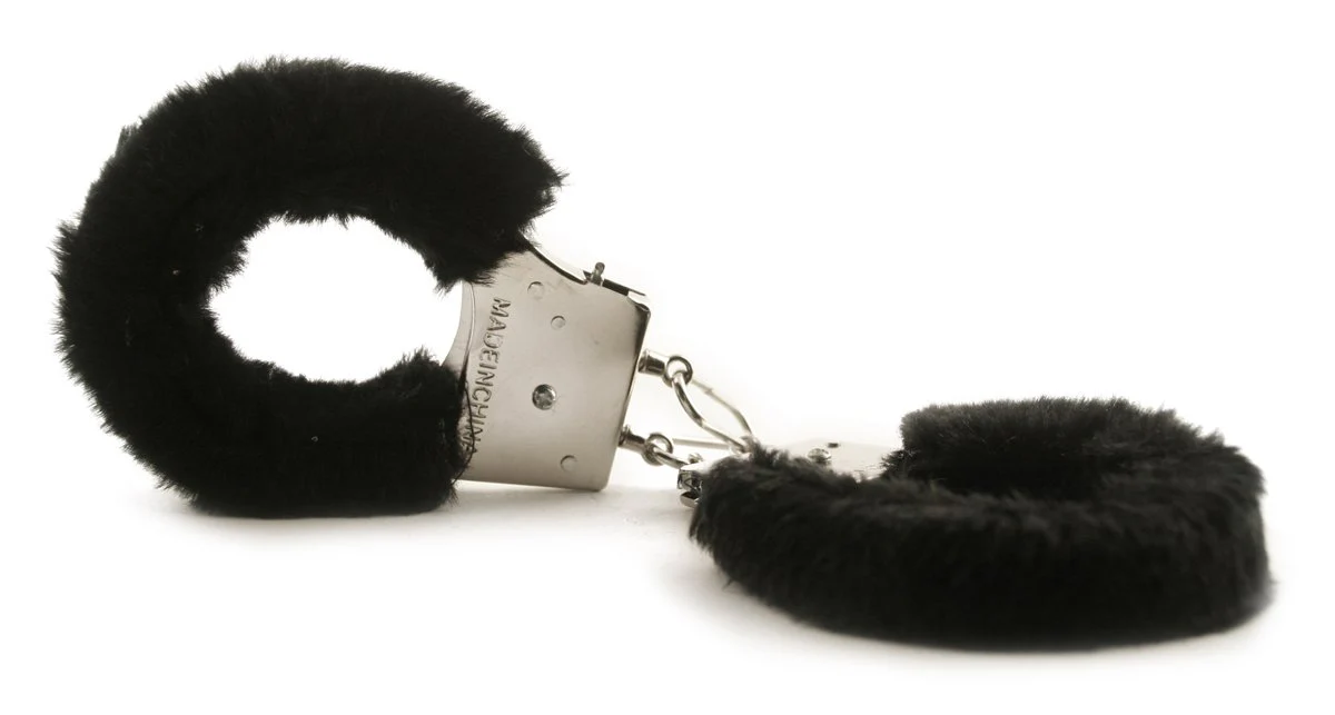 Furry Handcuffs - Fun! - Image 3